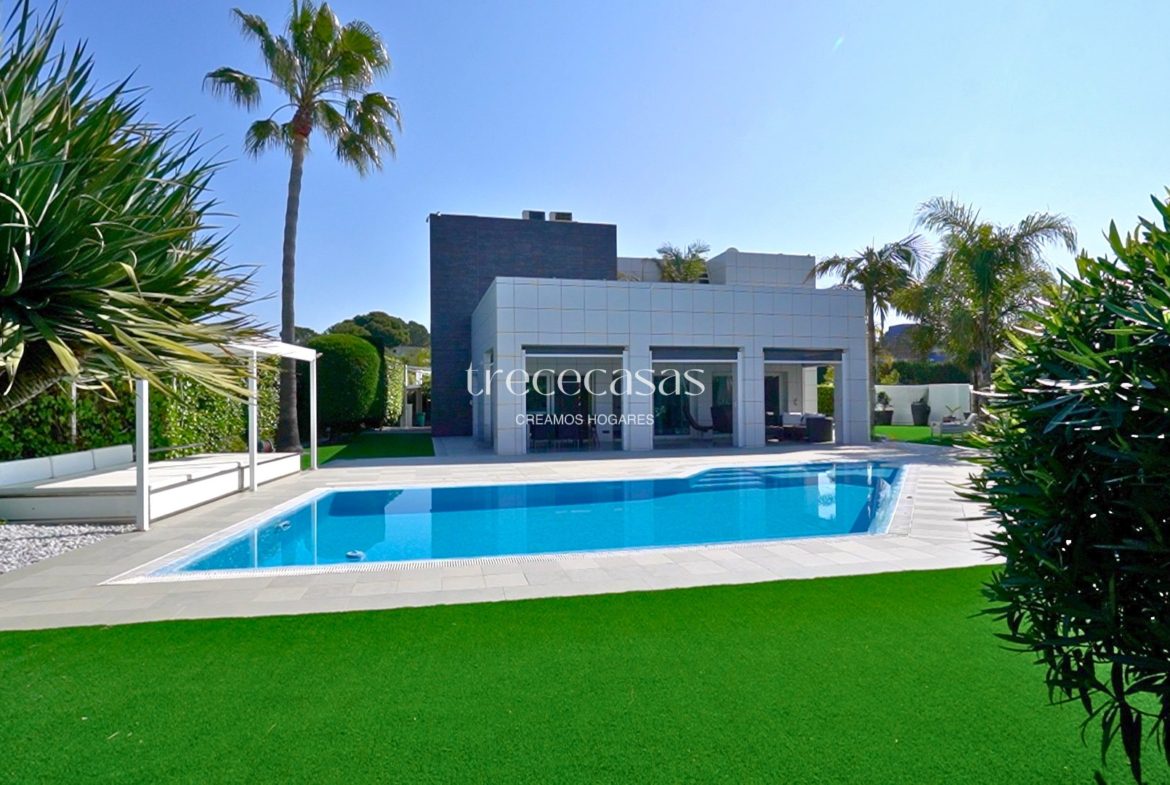 Moderna Vivienda en Alquiler y Venta en Torre en Conill