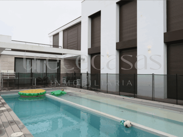 Piscina en torre en conill