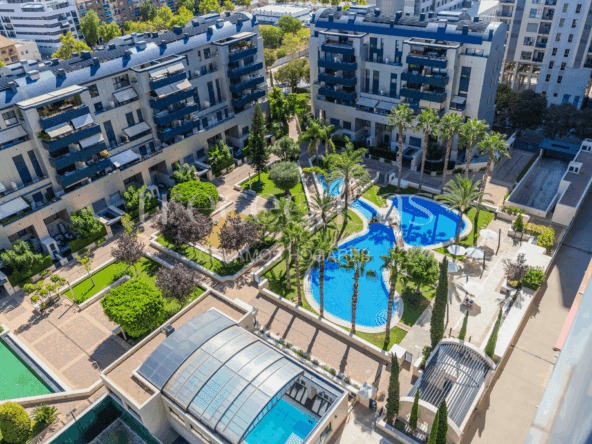 Atico exclusivo en venta cortes valencianas