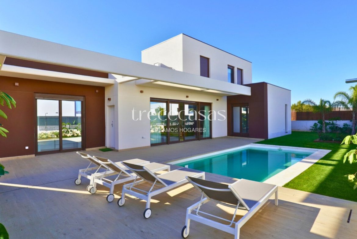 Chalet Independiente en Alquiler en Torren En Conill