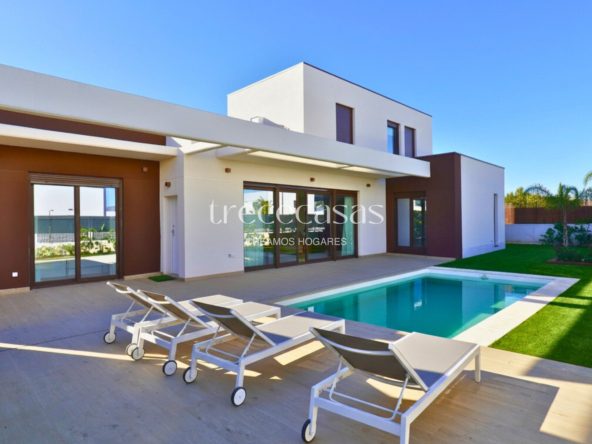 Chalet Independiente en Alquiler en Torren En Conill