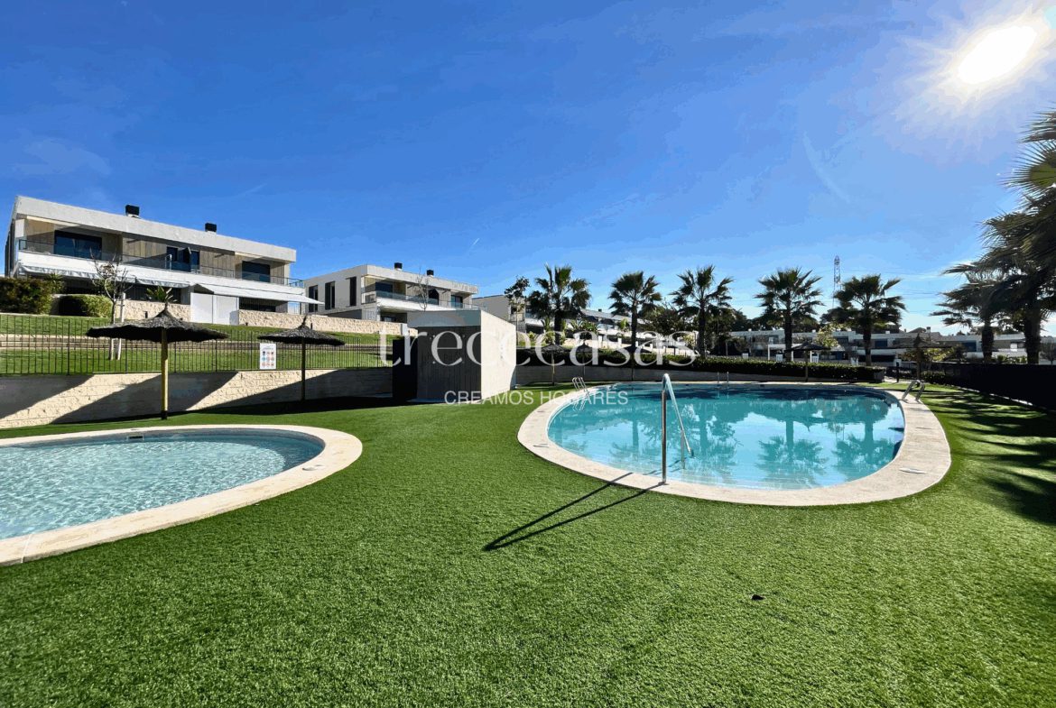 ADOSADO EN ALQUILER TORRE EN CONILL