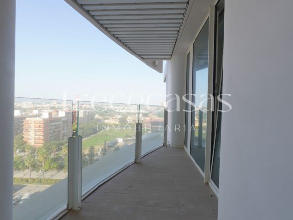 piso de diseño en torres ikon