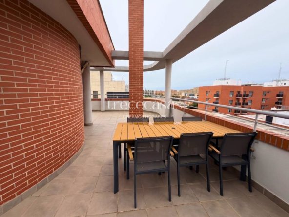 ático con terraza en sant pau