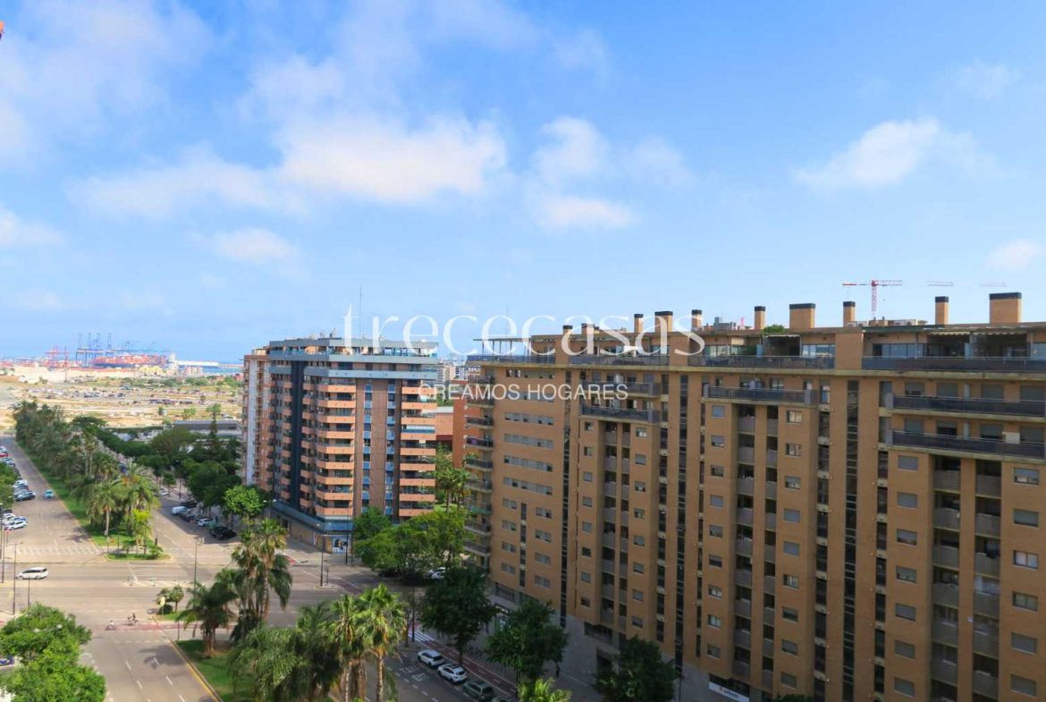 piso en penya roja con piscina