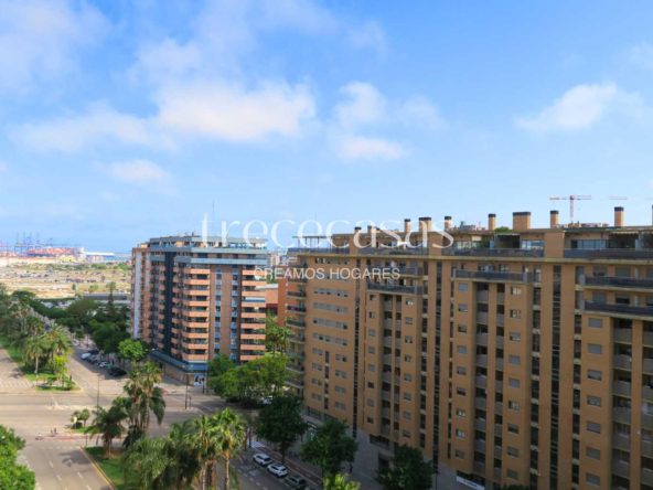 piso en penya roja con piscina